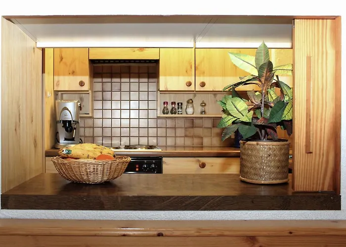 Haus Azalea Apartment *